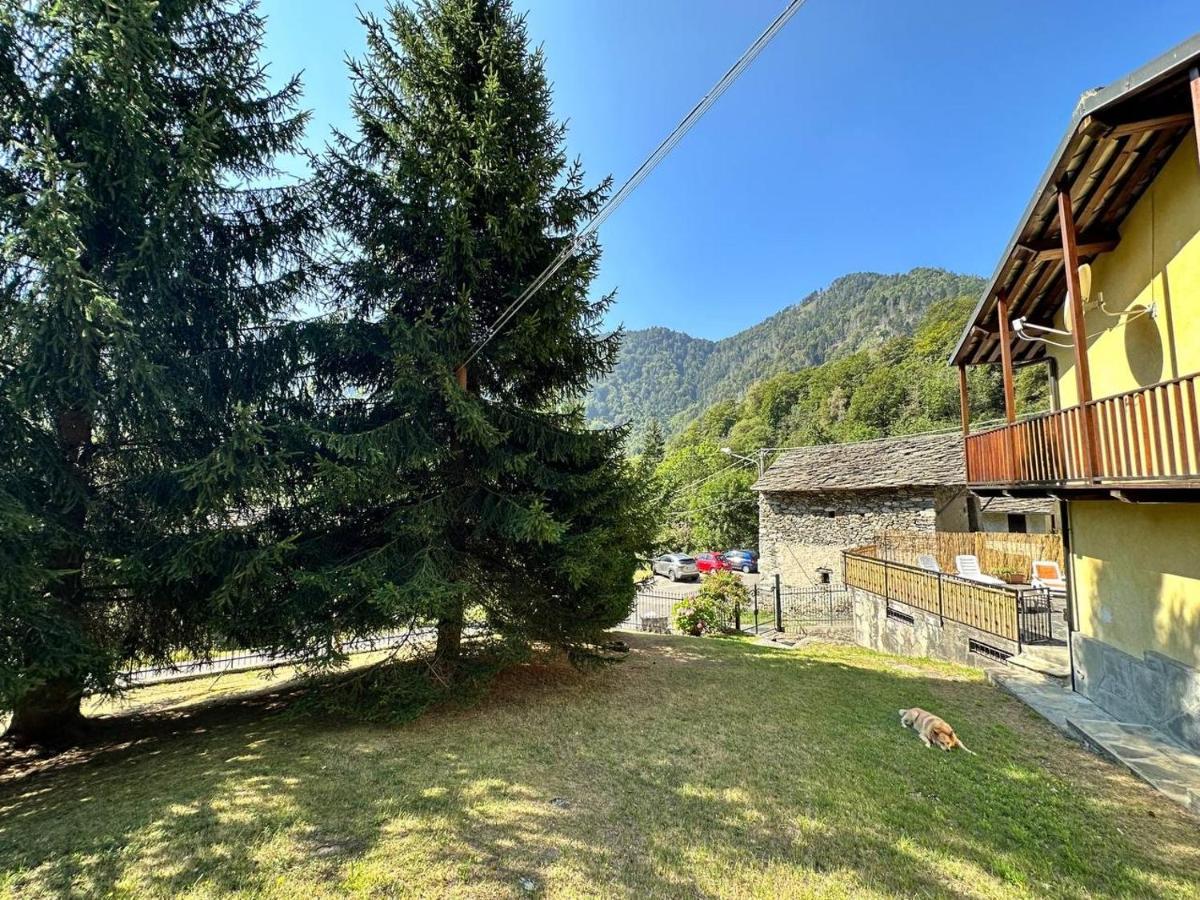 Baita Pressi Gran Paradiso Sparone 外观 照片